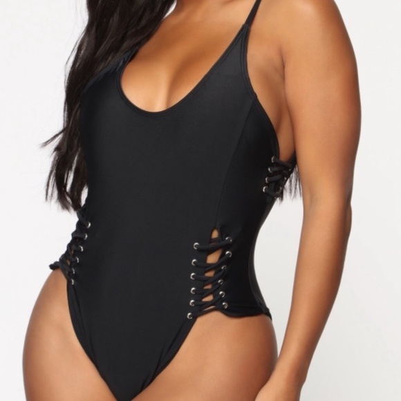 BLACK OPEN BACK BACKLESS STRAPPY LACE UP SWIMSUIT - Picture 5 of 7